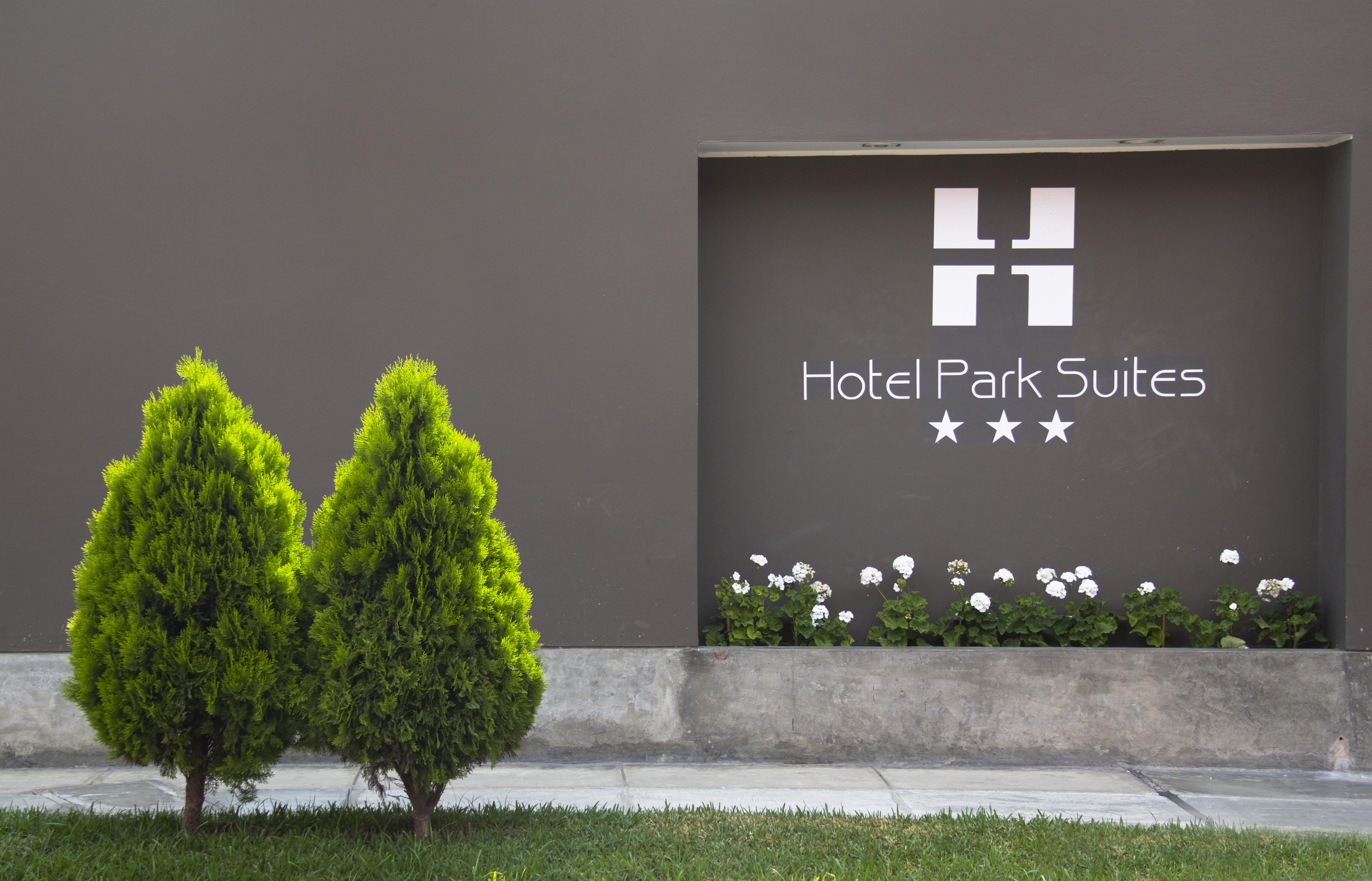 Hotel Park Suites Lima Exterior photo