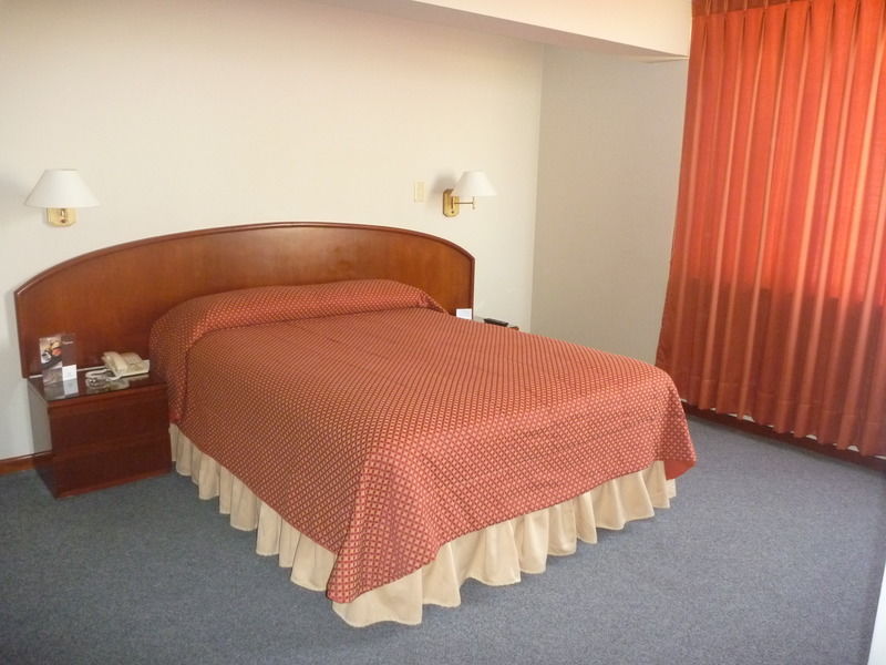 Hotel Park Suites Lima Exterior photo