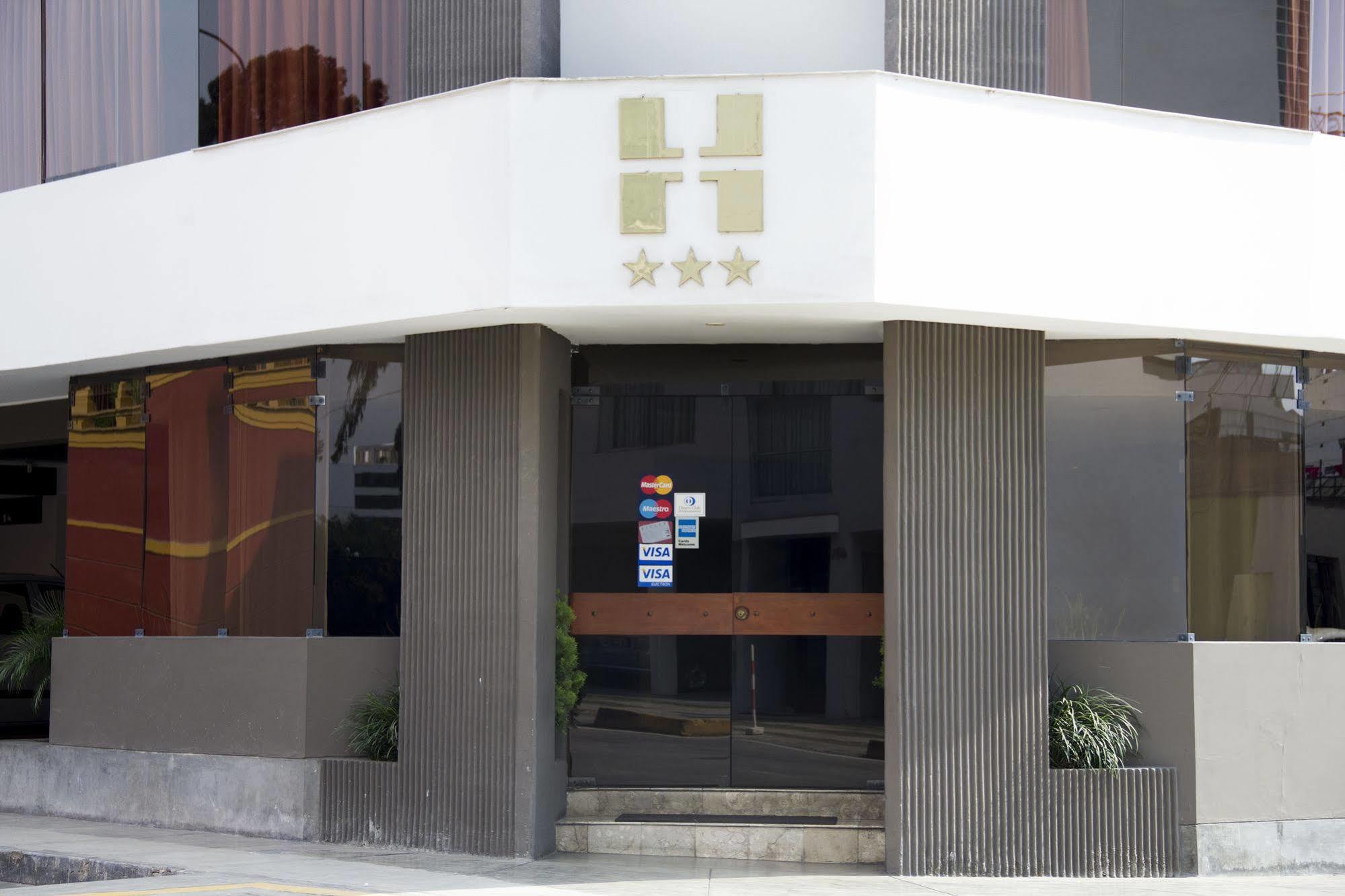 Hotel Park Suites Lima Exterior photo